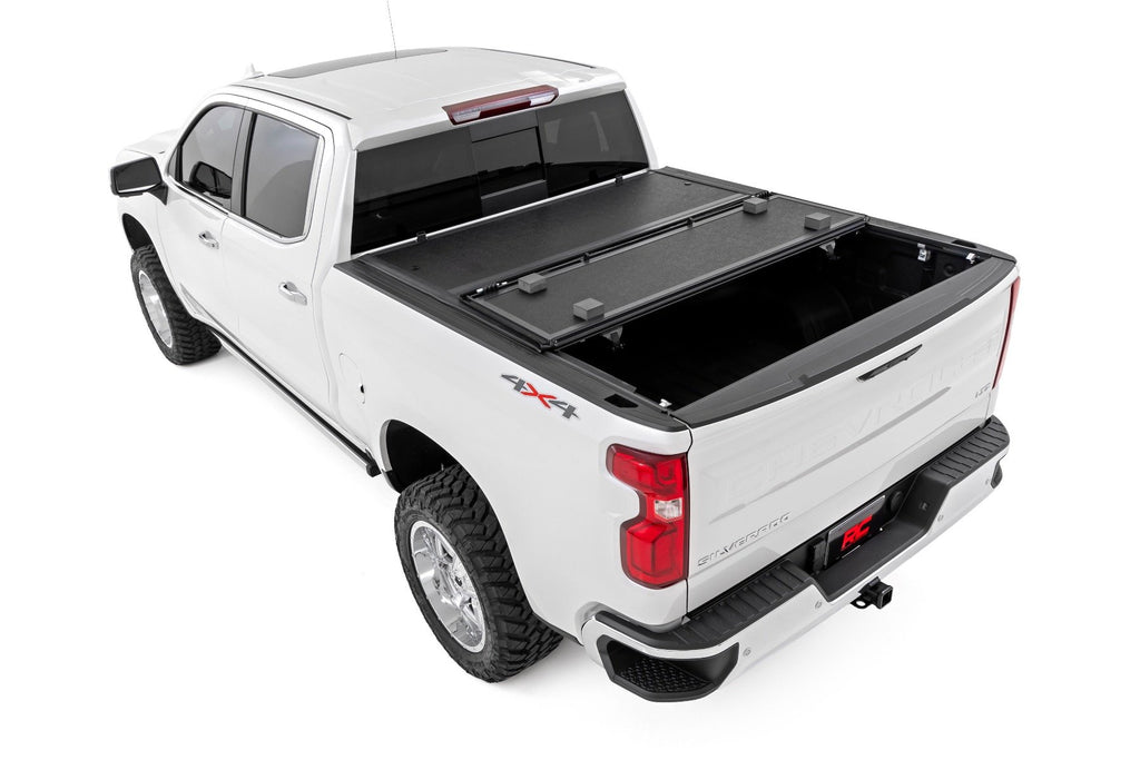 Hard Low Profile Bed Cover | 5'10" Bed | Chevy/GMC Sierra/Silverado 1500 (19-25) 