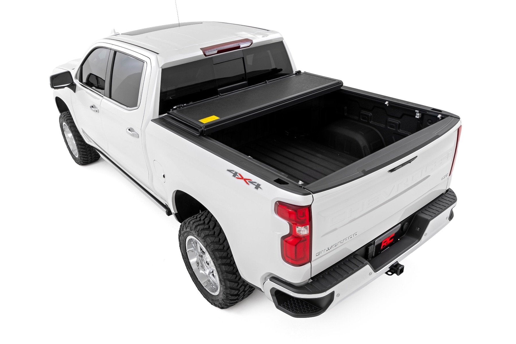 Hard Low Profile Bed Cover | 6'7" Bed | Chevy/GMC Sierra/Silverado 1500 (19-25) 