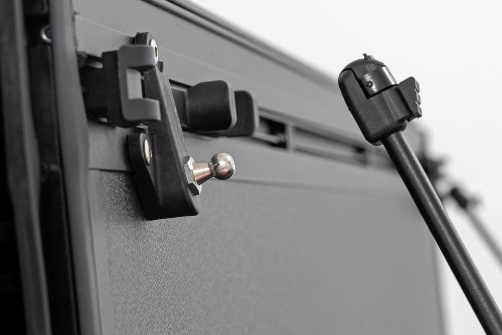 Hard Tri-Fold Flip Up Bed Cover | 5' Bed | Jeep Gladiator JT 4WD (2020-2025)