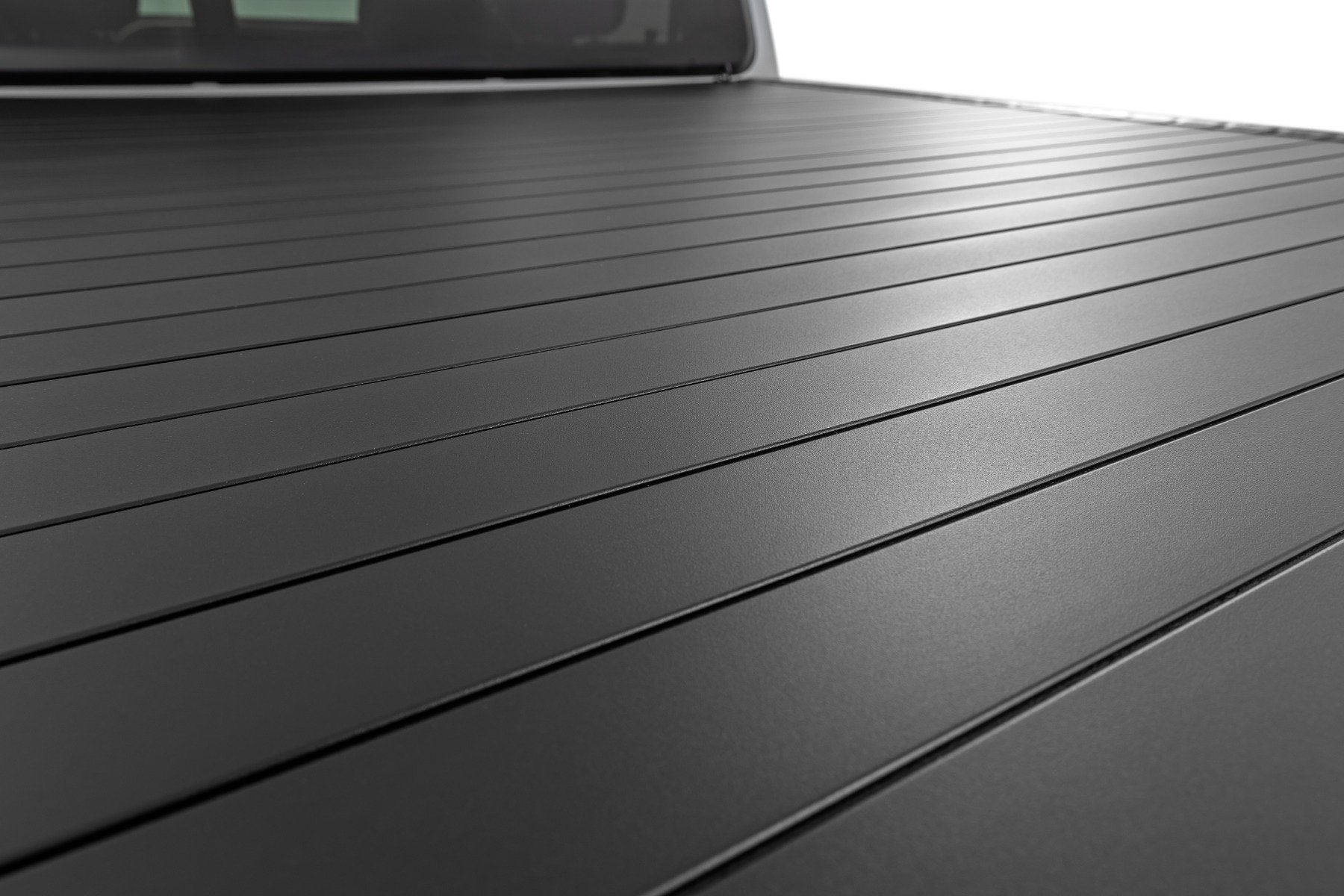 Hard Roll Up Bed Cover | 5' Bed | Chevy/GMC Canyon/Colorado 2WD/4WD (15-22)