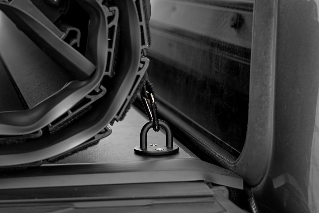 Hard Roll Up Bed Cover | 5' Bed | Toyota Tacoma 2WD/4WD (2016-2023)