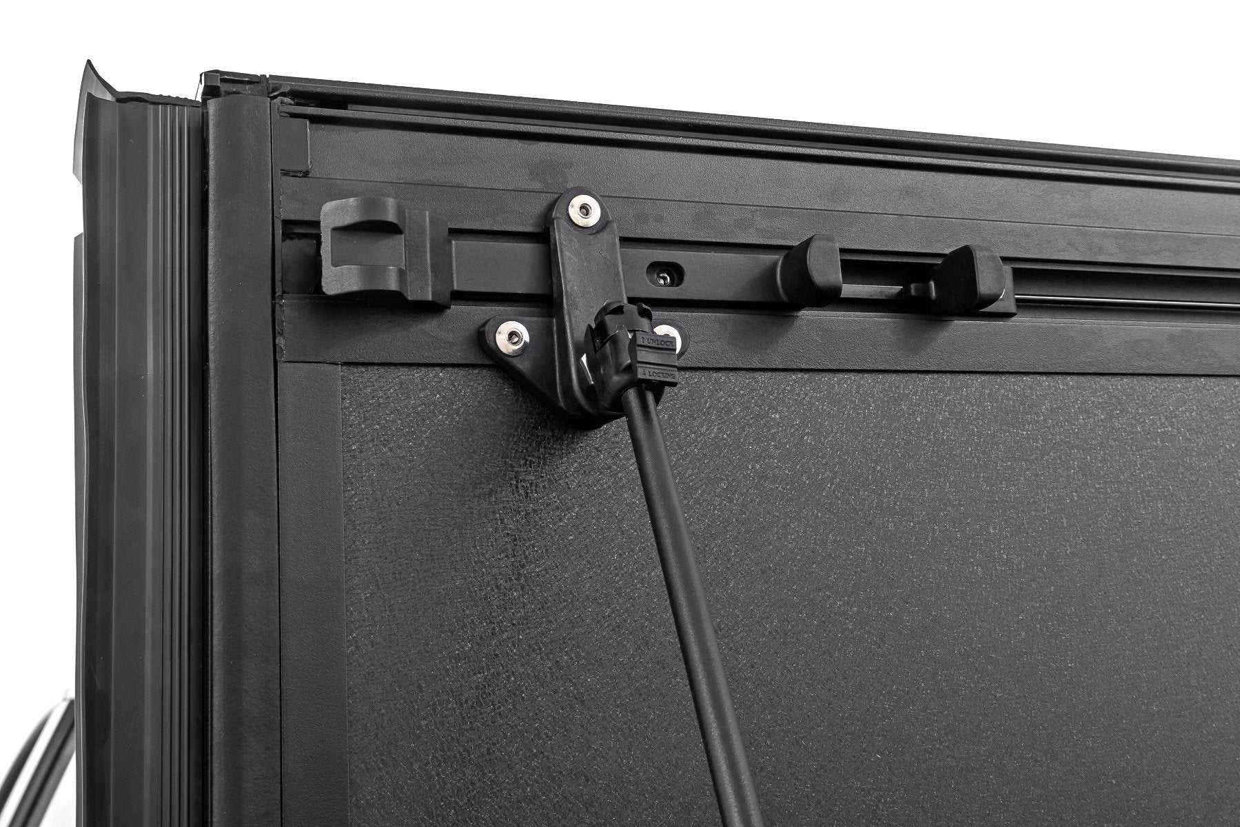 Hard Tri-Fold Flip Up Bed Cover | 5' Bed | Nissan Frontier 2WD/4WD (22-25)