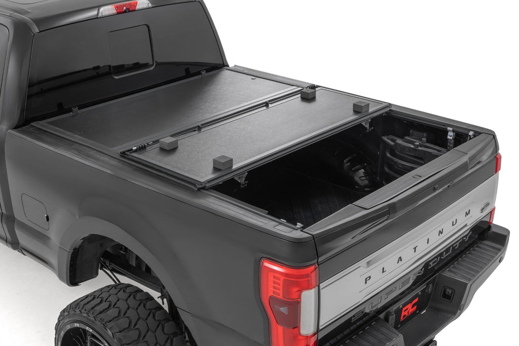 Hard Low Profile Bed Cover | 6'10" Bed | Ford F-250/F-350 Super Duty (17-25)
