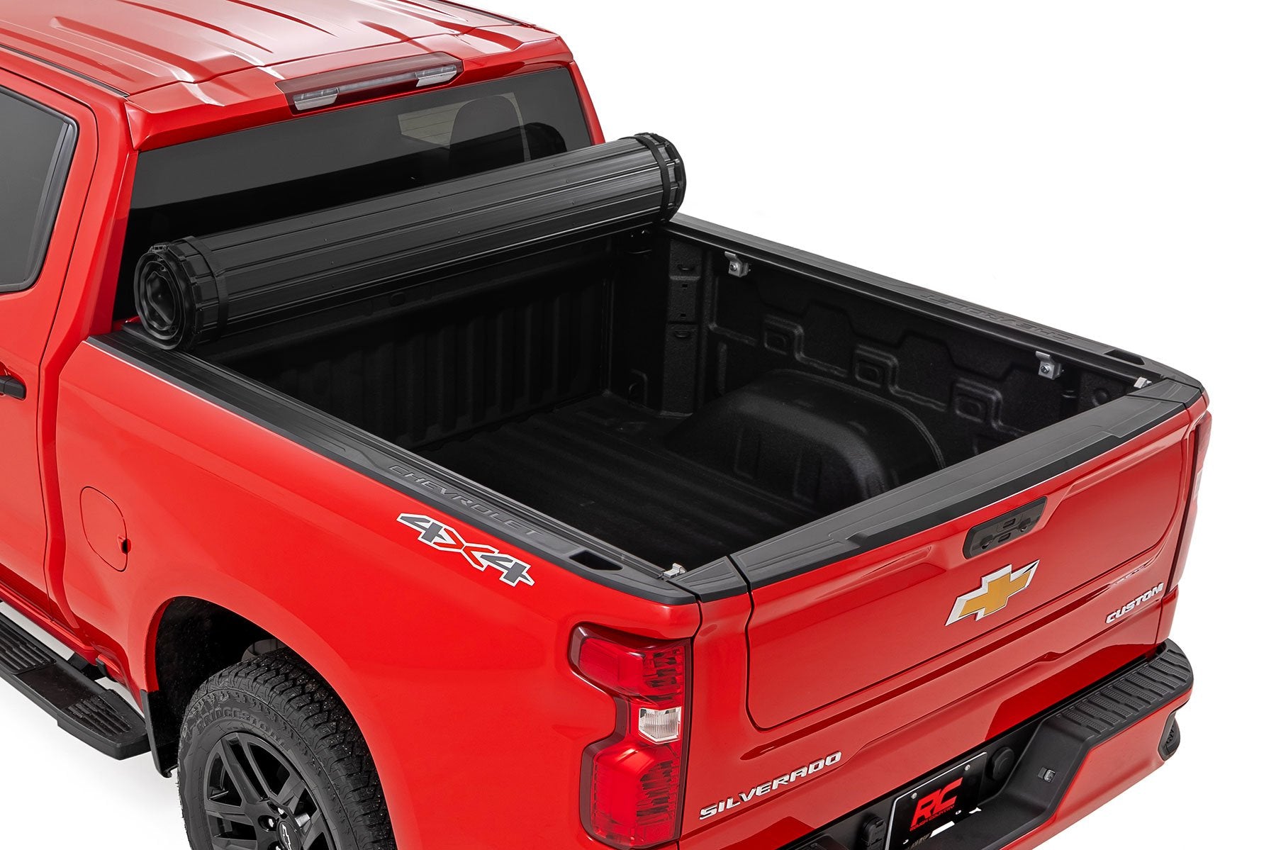 Hard Roll Up Bed Cover | 5'10" Bed | Chevy/GMC Sierra/Silverado 1500 (19-25) 