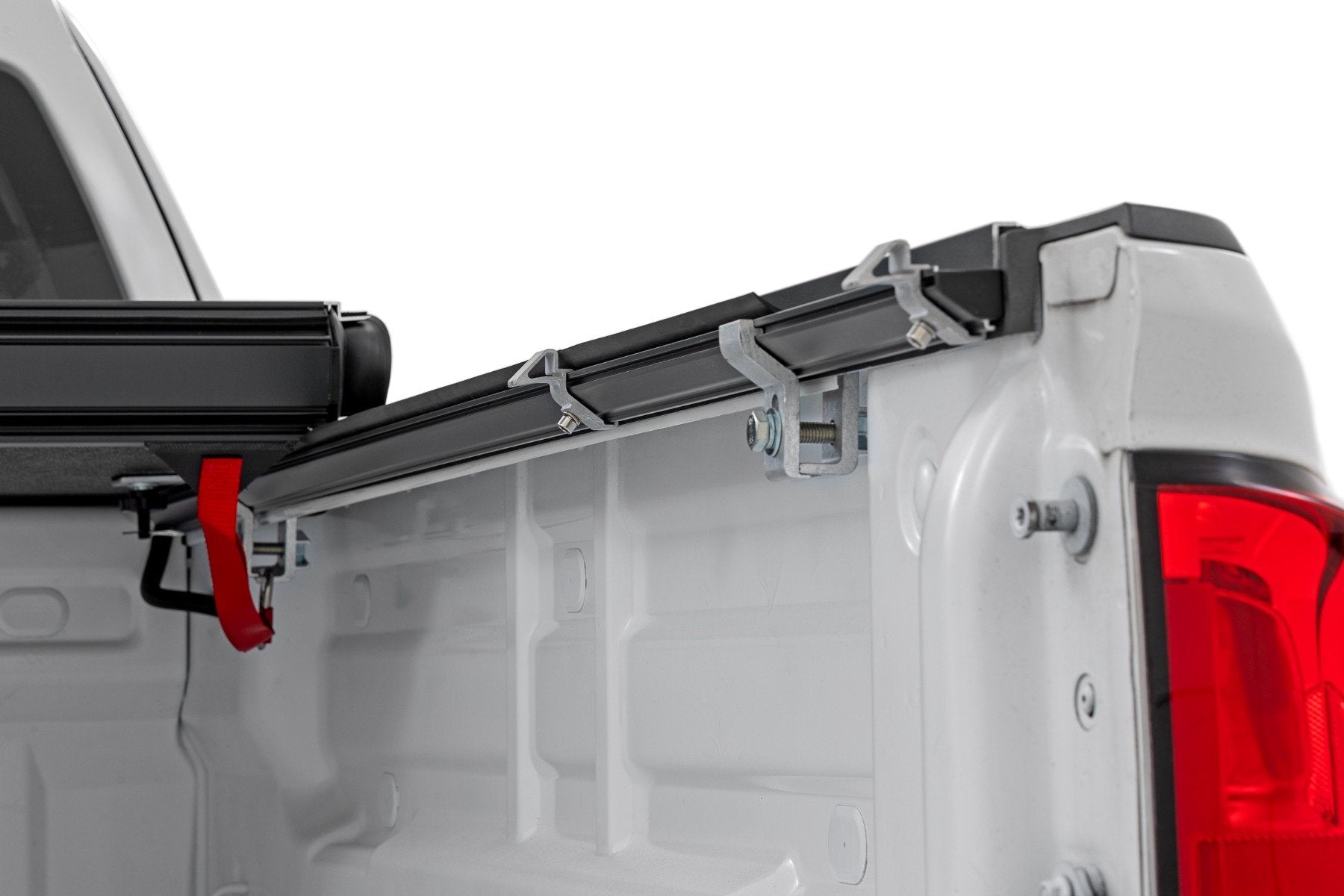 Hard Low Profile Bed Cover | 6' Bed | Chevy/GMC Canyon/Colorado (15-25)