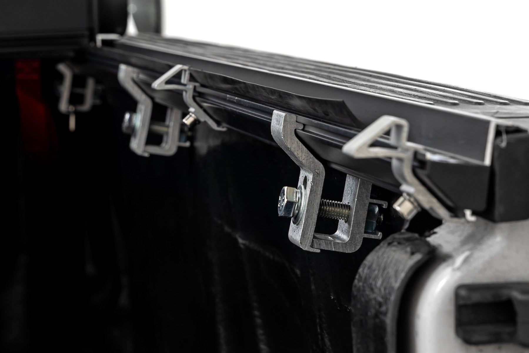 Hard Low Profile Bed Cover | 6'7" Bed | Ford F-150 2WD/4WD (2004-2014)