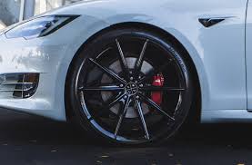 BD-11 19X8.5 5X114.3 GLOSS BLACK