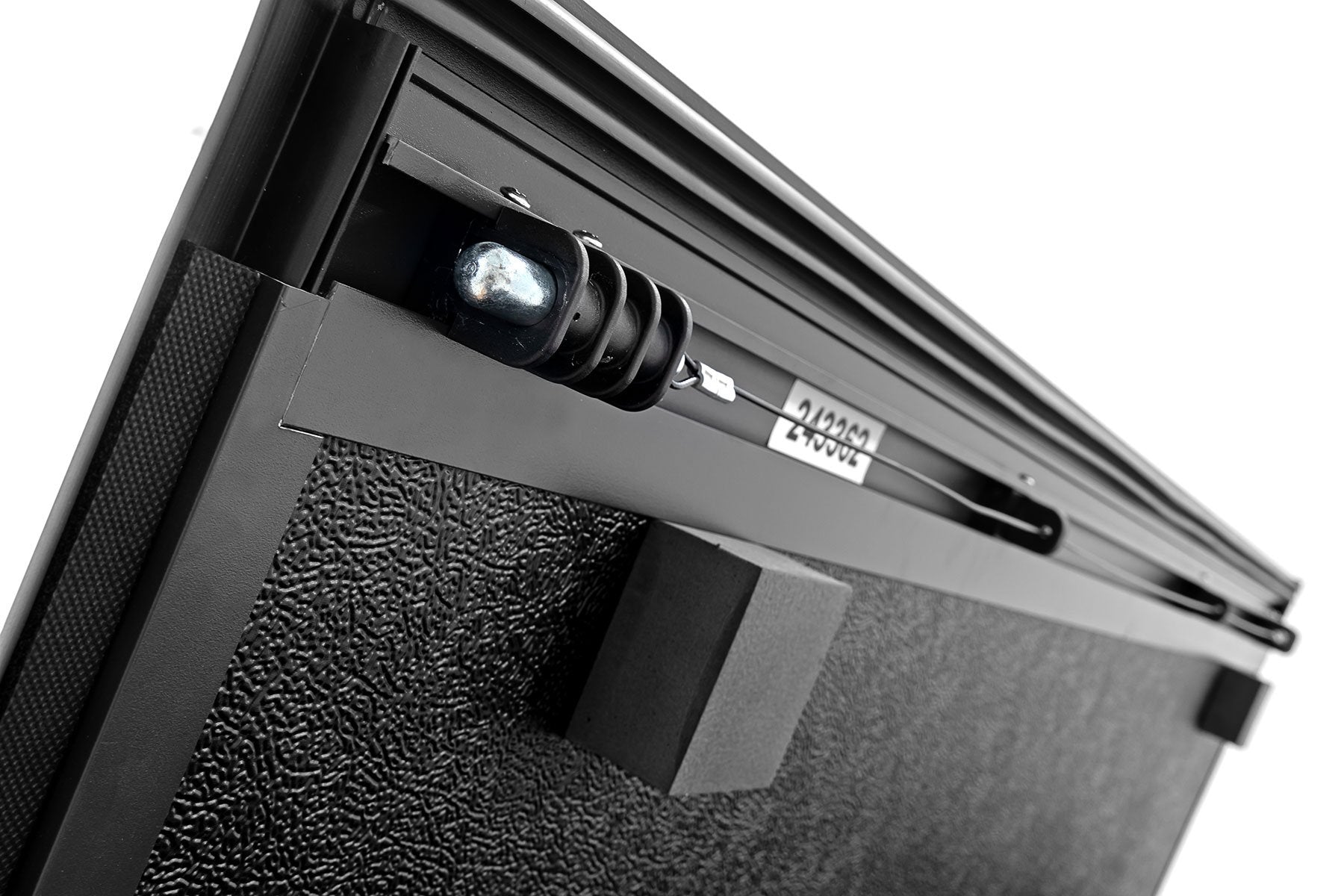 Hard Low Profile Bed Cover | 5'7" Bed | Ford F-150 (21-25)/F-150 Lightning (22-25) 