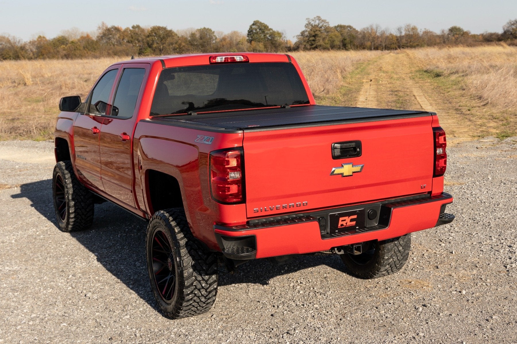 Hard Tri-Fold Flip Up Bed Cover | 5'9" Bed | Chevy/GMC 1500 (14-18 & Classic)