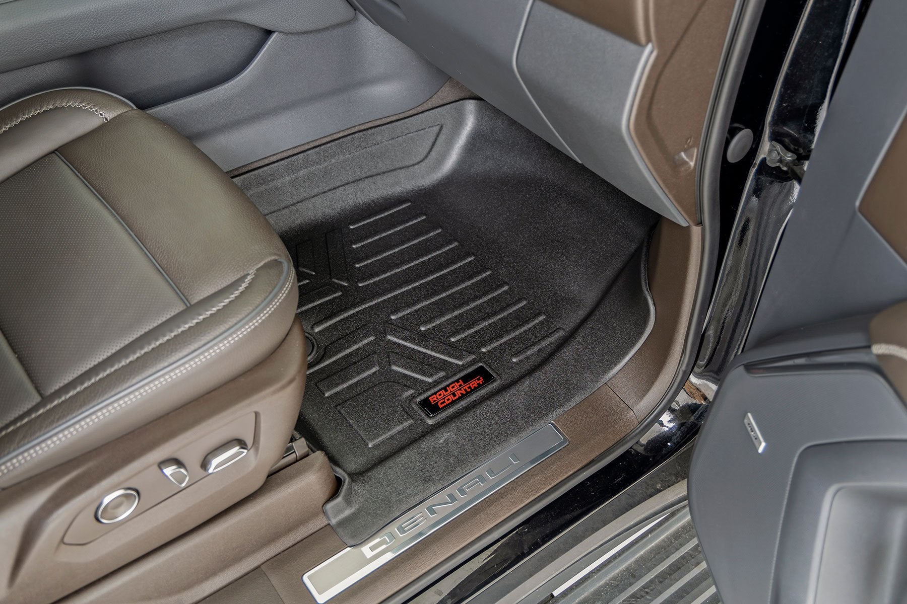 Floor Mats | FR & RR | FR/RR Bucket | Chevy/GMC Tahoe/Yukon 2WD/4WD (21-25)